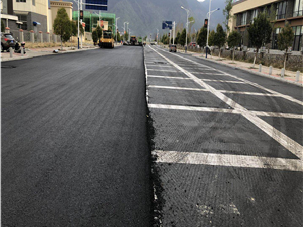 吴兴半刚性基层道路施工
