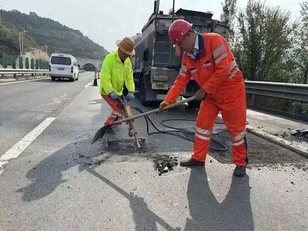 吴兴沥青路面修补价格